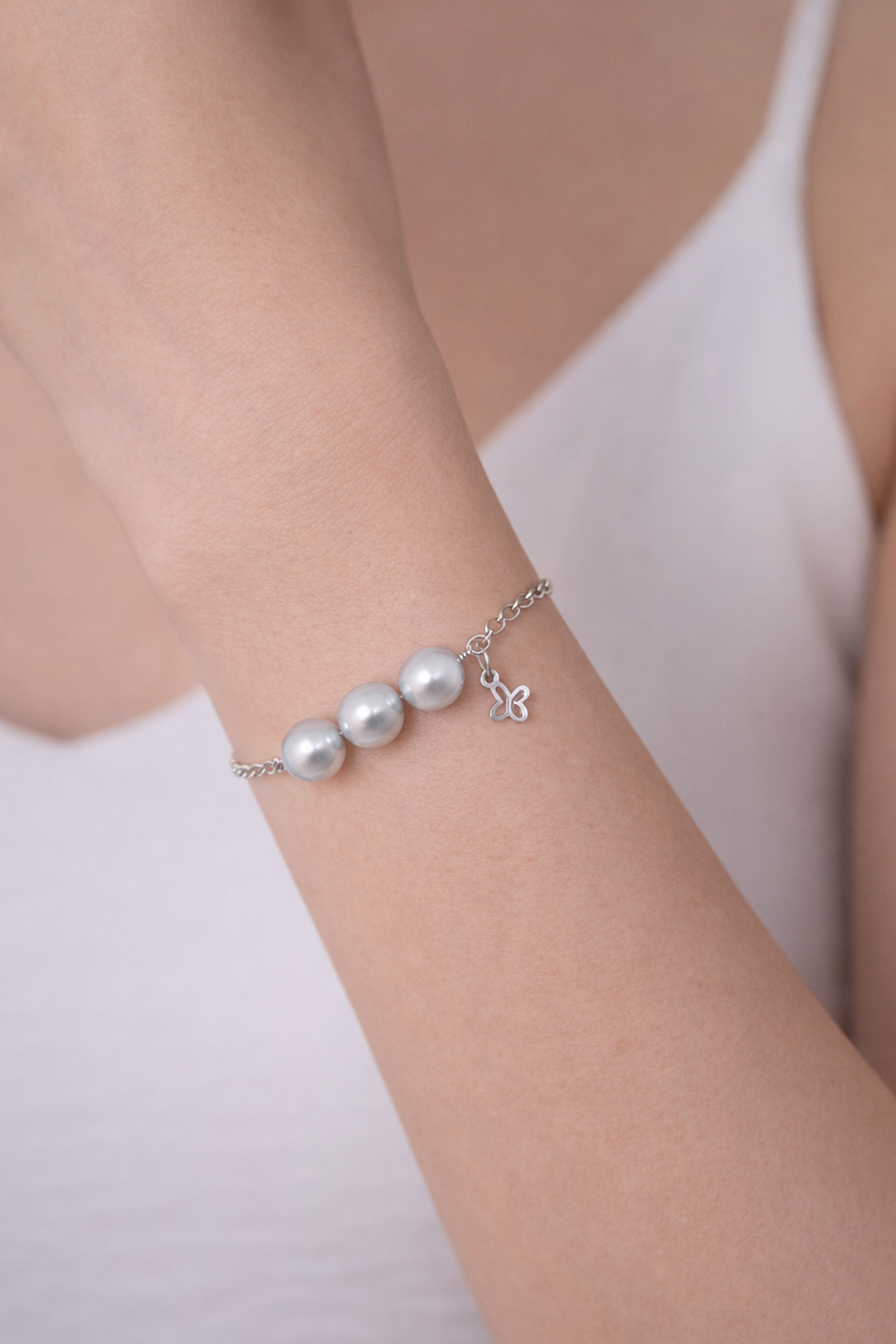 Pulsera Plata 925 Mini Mariposa Mariposa con 3 Perlas Gris