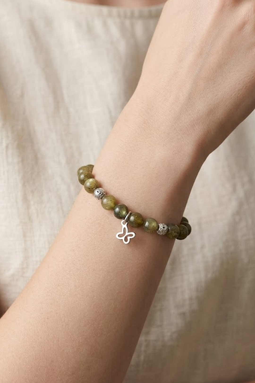 Pulsera Plata Esenciales 2026 Labradorita con Mariposa Mini