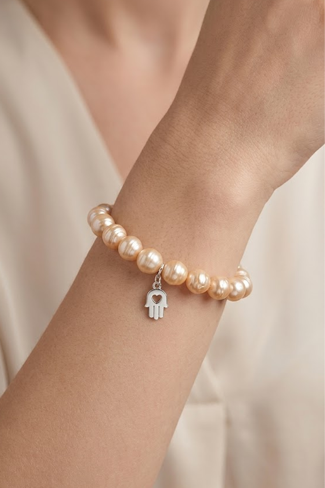 Pulsera Plata 925 Petit Perlas Blancas Y Charm Mano
