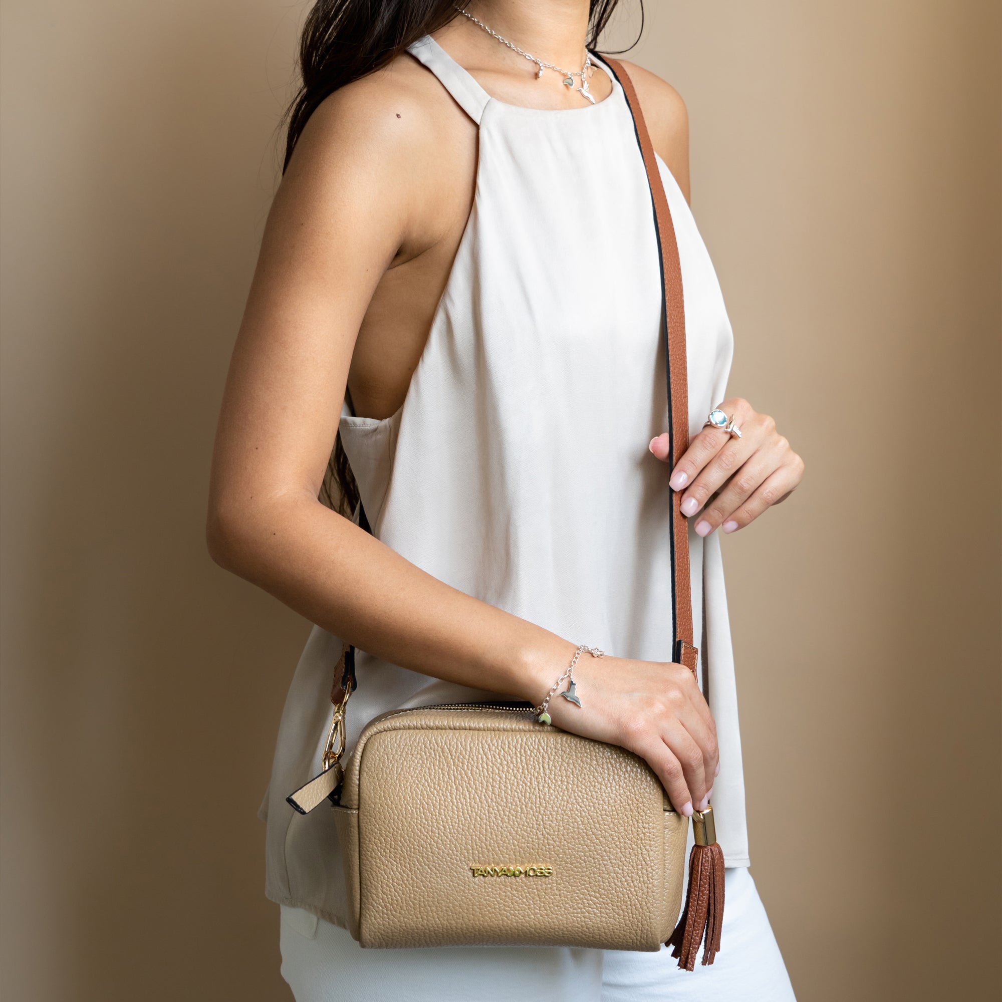 Bolsa crossbody rectangular camel / café