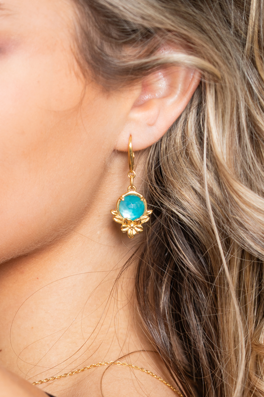 Aretes Plata 925 Mensaje Amor Flor Hojas Madreperla Verde Dorados