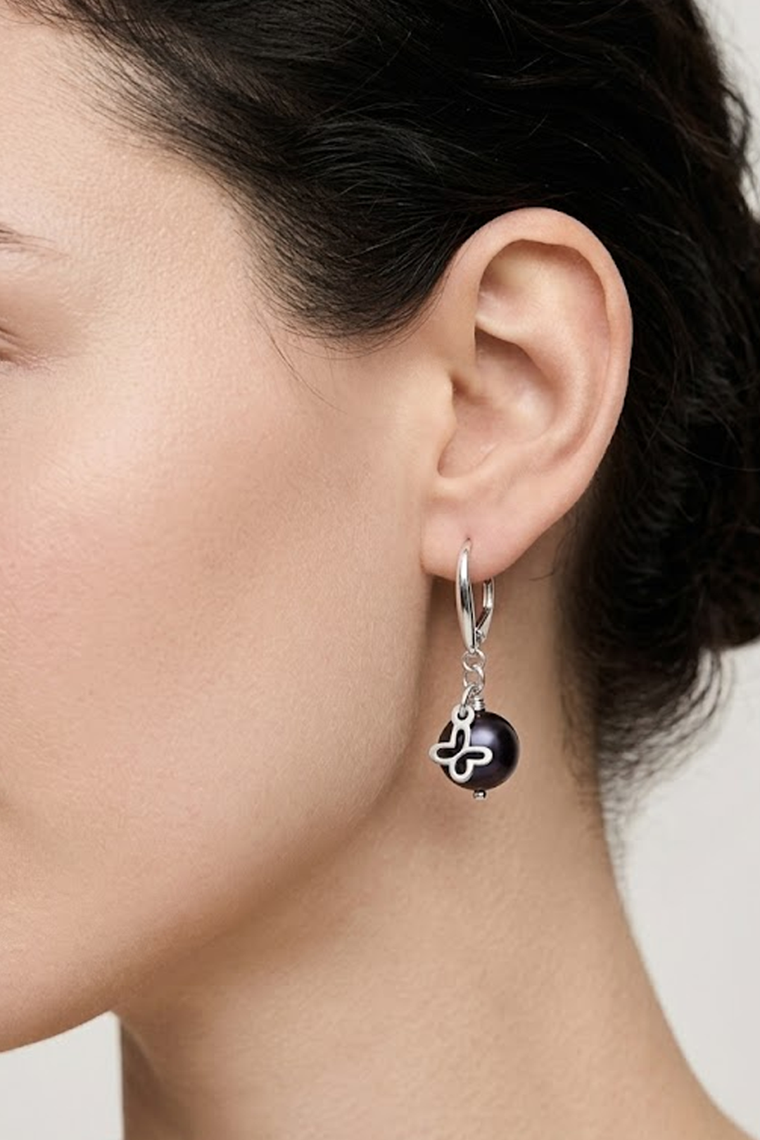 Aretes Plata 925 Mini Mariposa Mariposa con Perla Morada