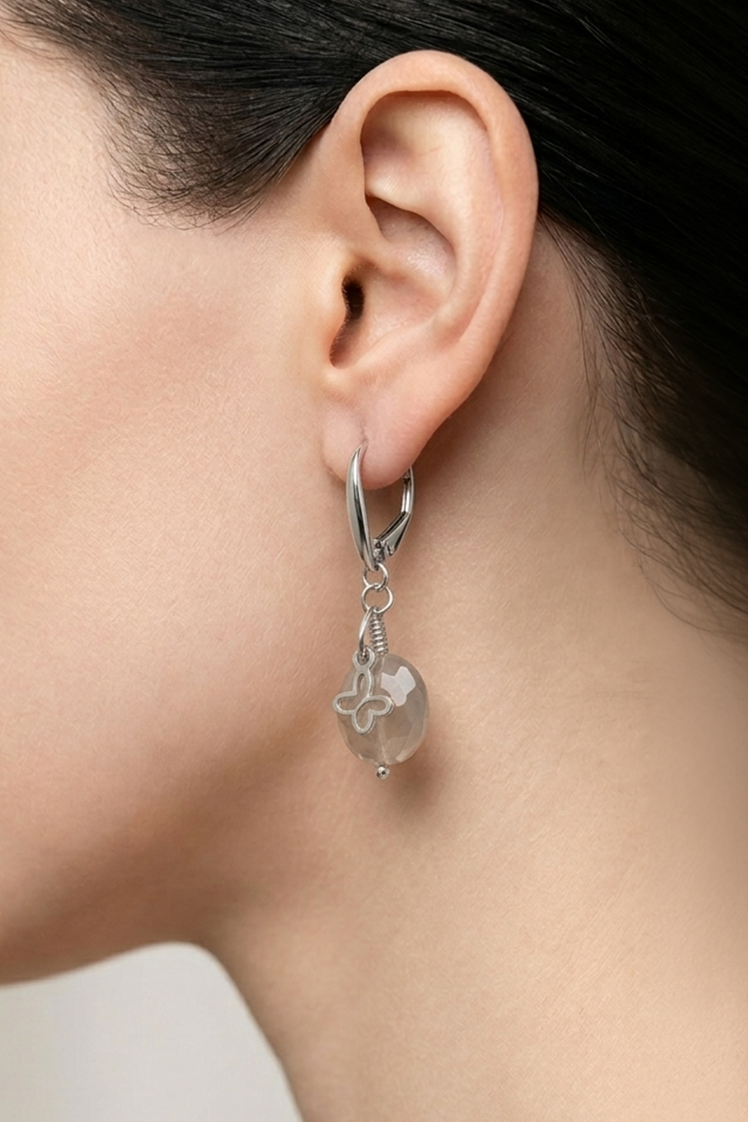 Aretes Plata 925 Mini Mariposa Mariposa con Piedra Luna Durazno