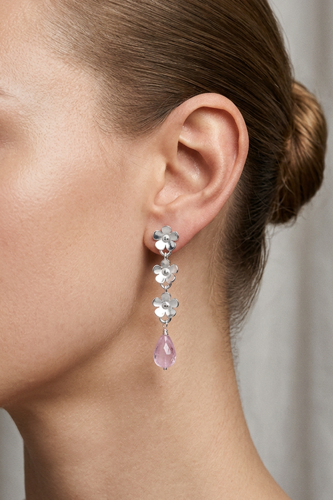Aretes Plata 925 Linda 3 Flores con Amatista - Tanya Moss