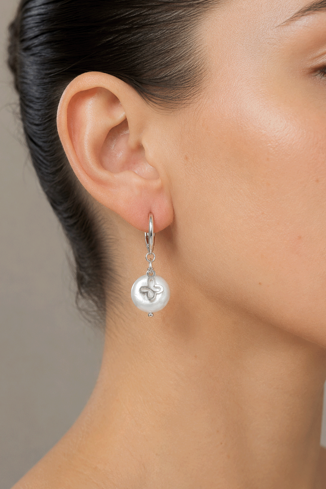 Aretes Mariposa Mini Perla Coin