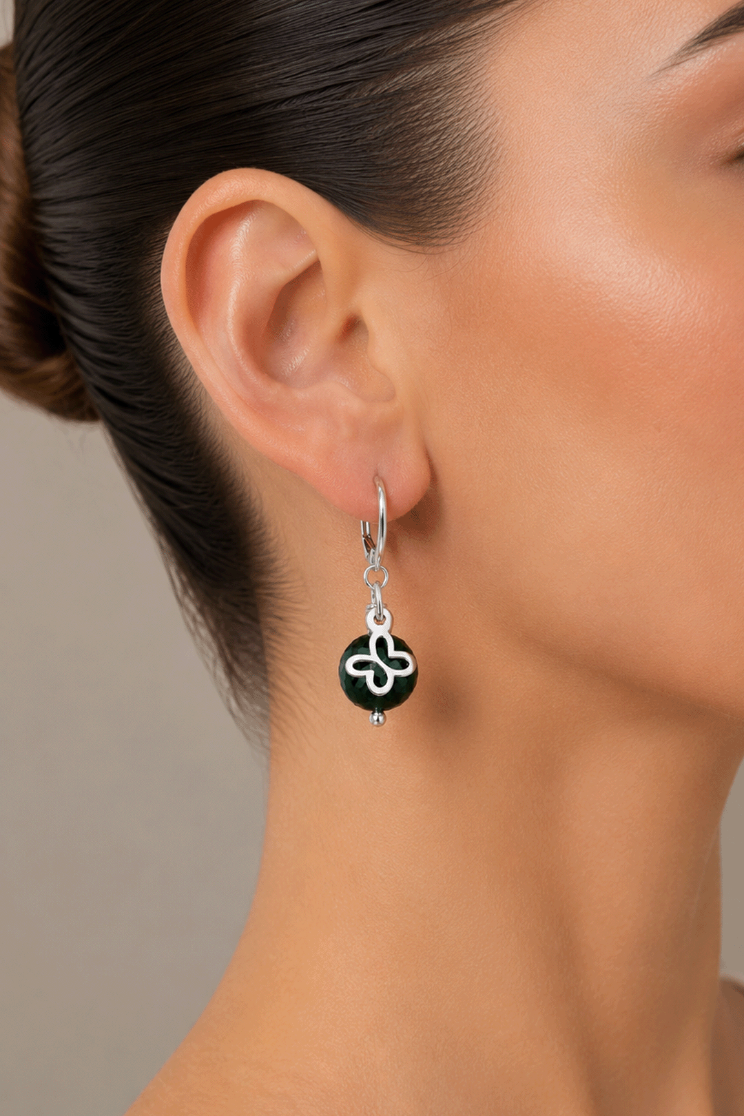 Aretes Mariposa Mini Jade Africano