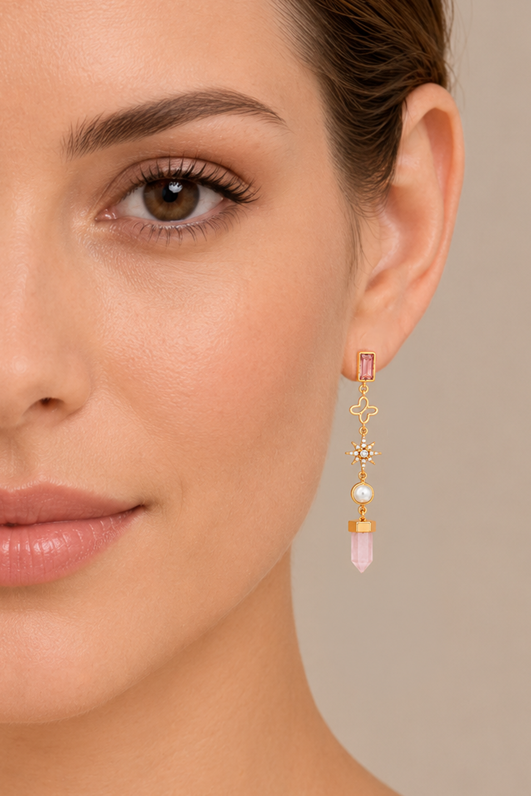 Aretes Icónica Estrella Y Piedras