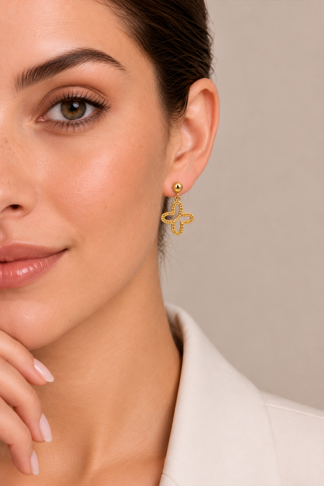 Aretes Icónica Mariposa Estrella