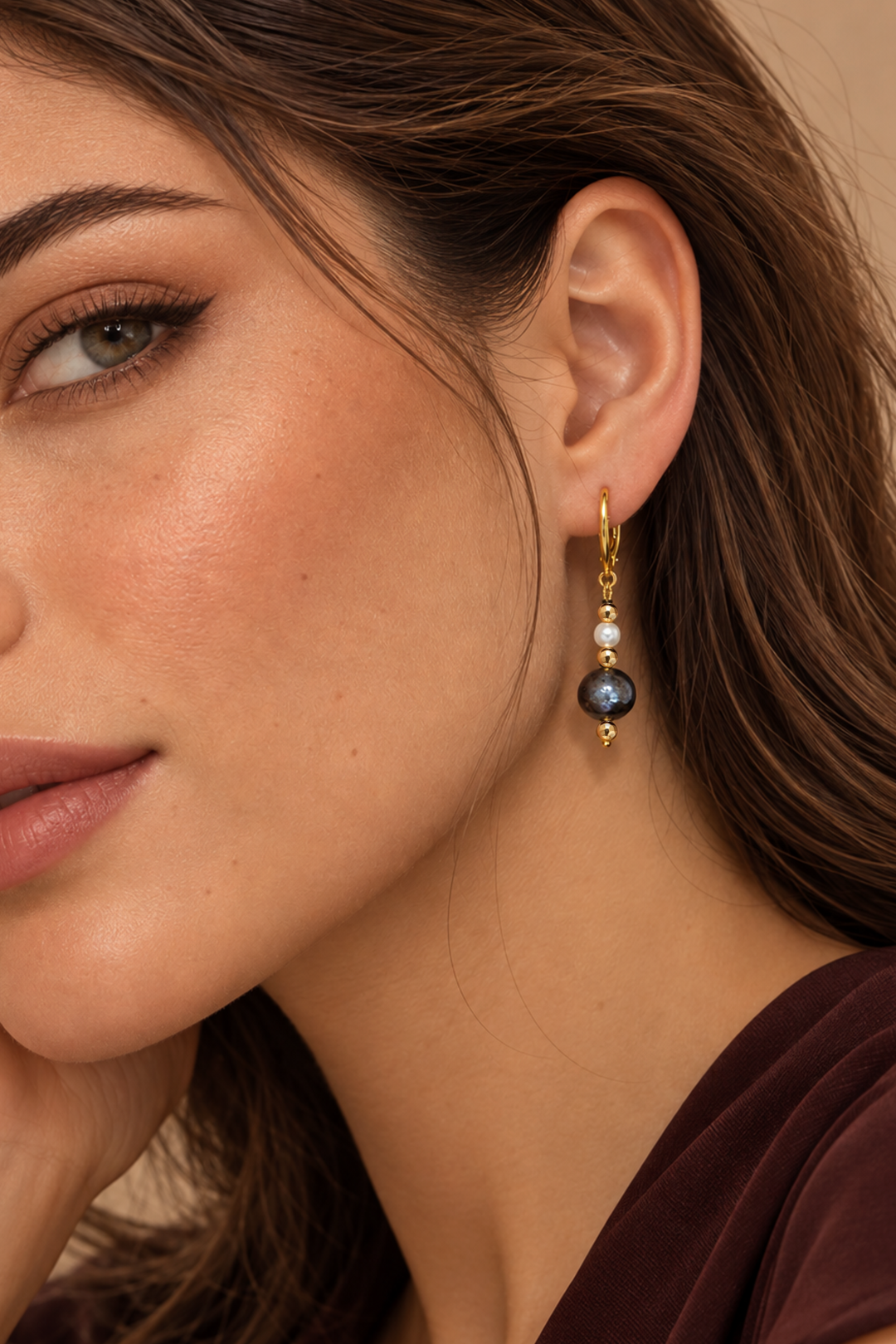 Aretes Perlas Moradas y Blancas