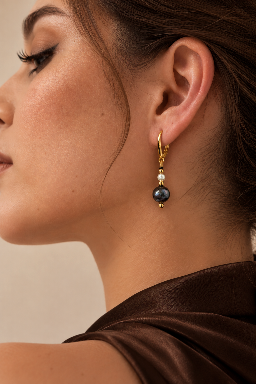 Aretes Perlas Moradas y Blancas