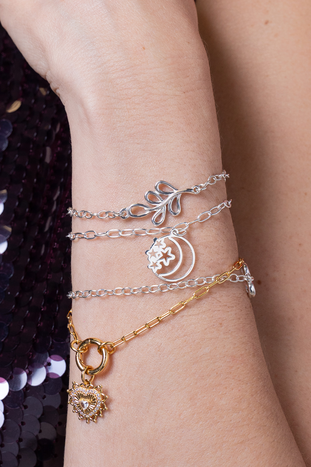 Pulsera Eterna Corazón Ardiente Charm Dorada Circonias Anamora por Tanya Moss - Tanya Moss