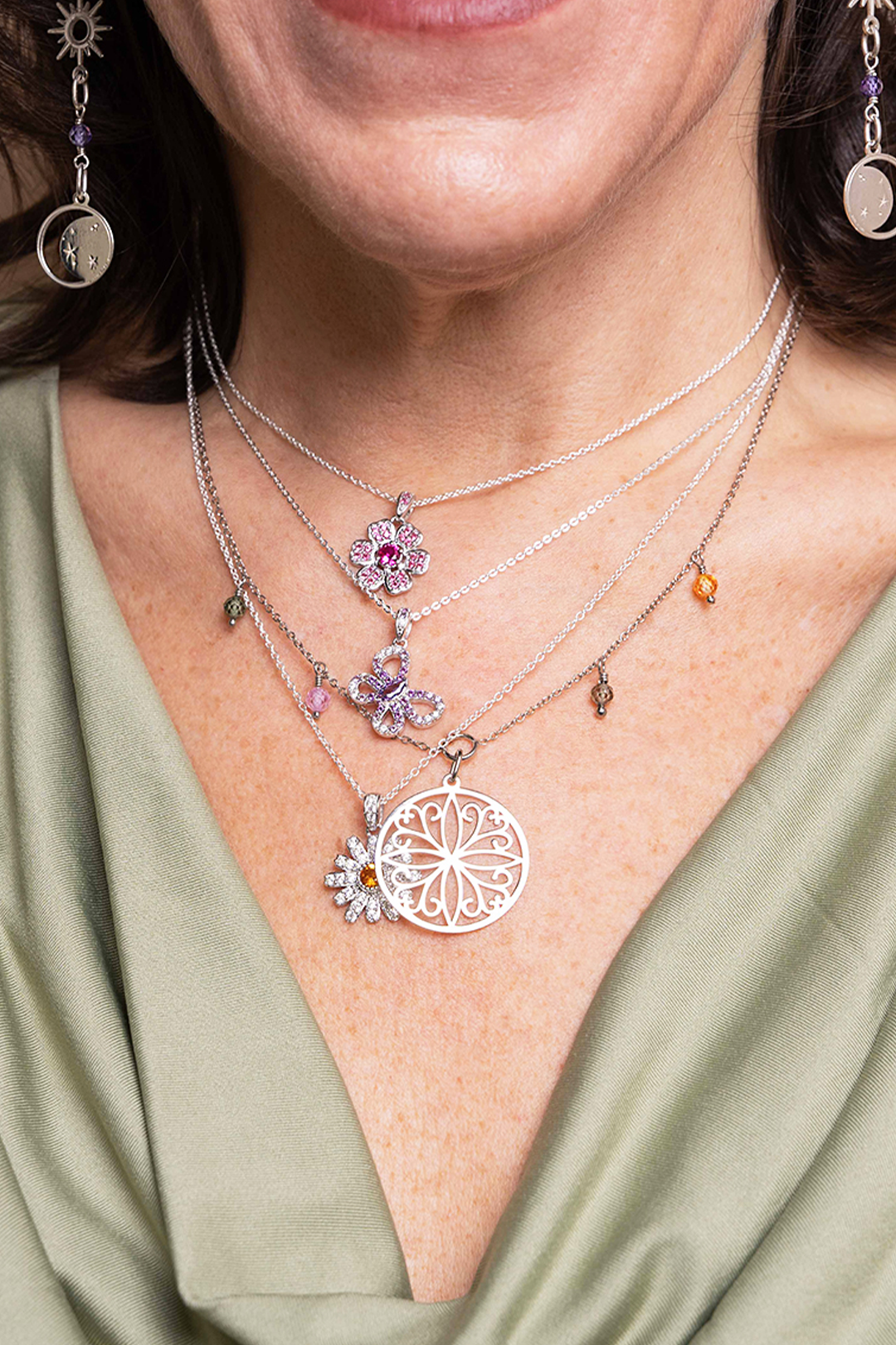 Dije Mujer Plata 925 Flor Blanca Cristales Anamora por Tanya Moss