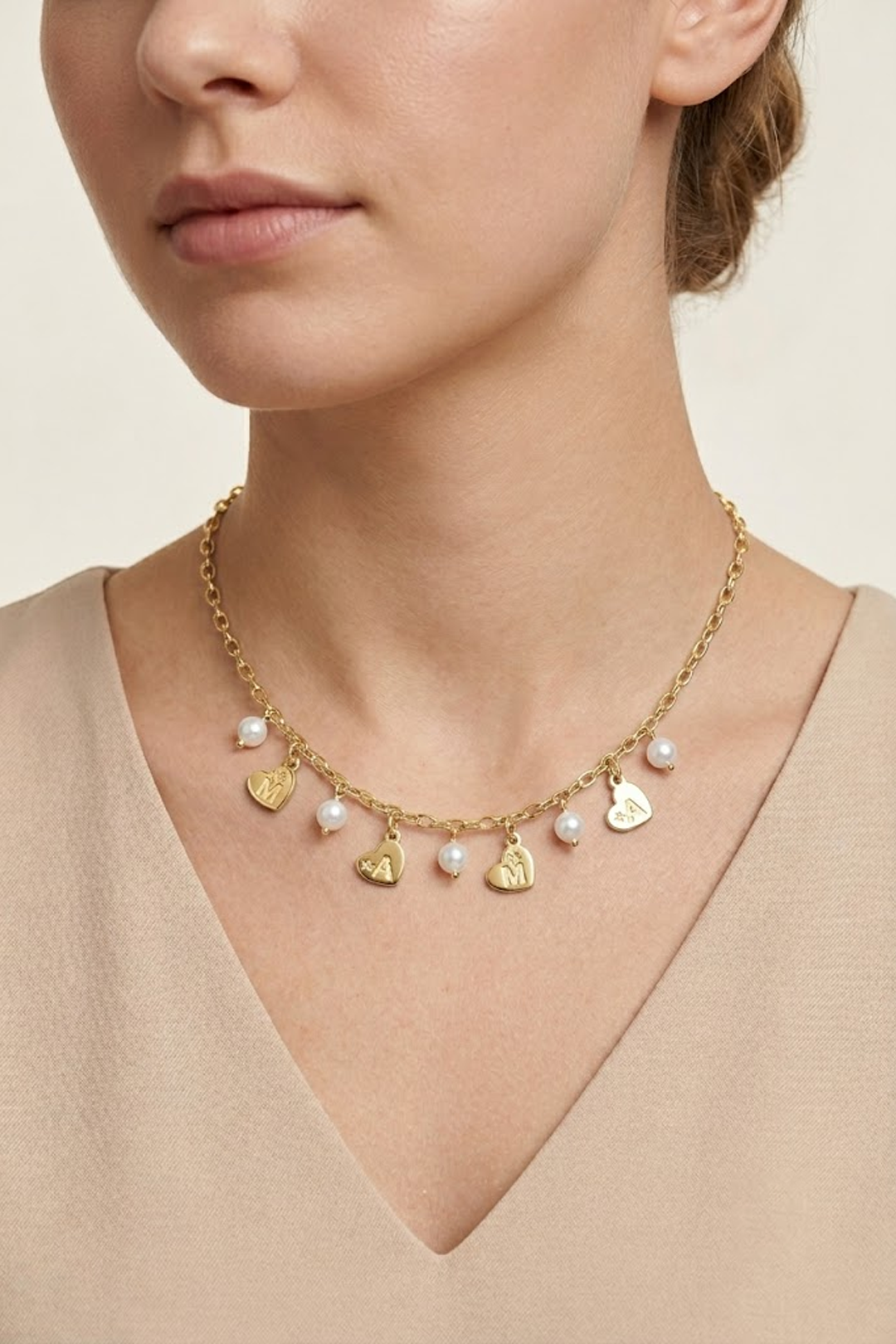 Collar Mamá con Madre Perla y Baño de Oro
