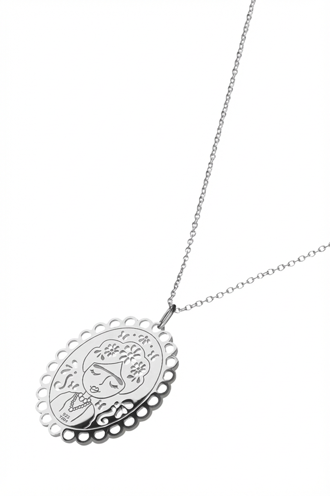 Dije Ovalo Mujer Mexicanizada - Tanya Moss