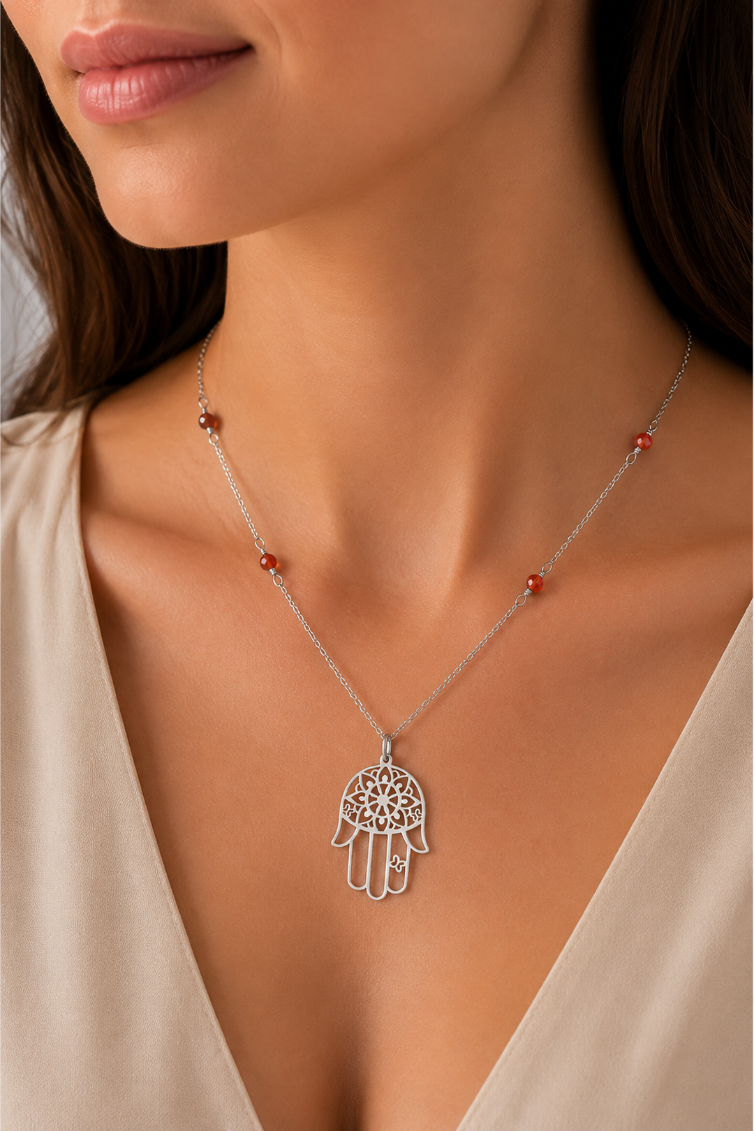 Dije Plata 925 Zen Mano Grande Con Piedra Granate
