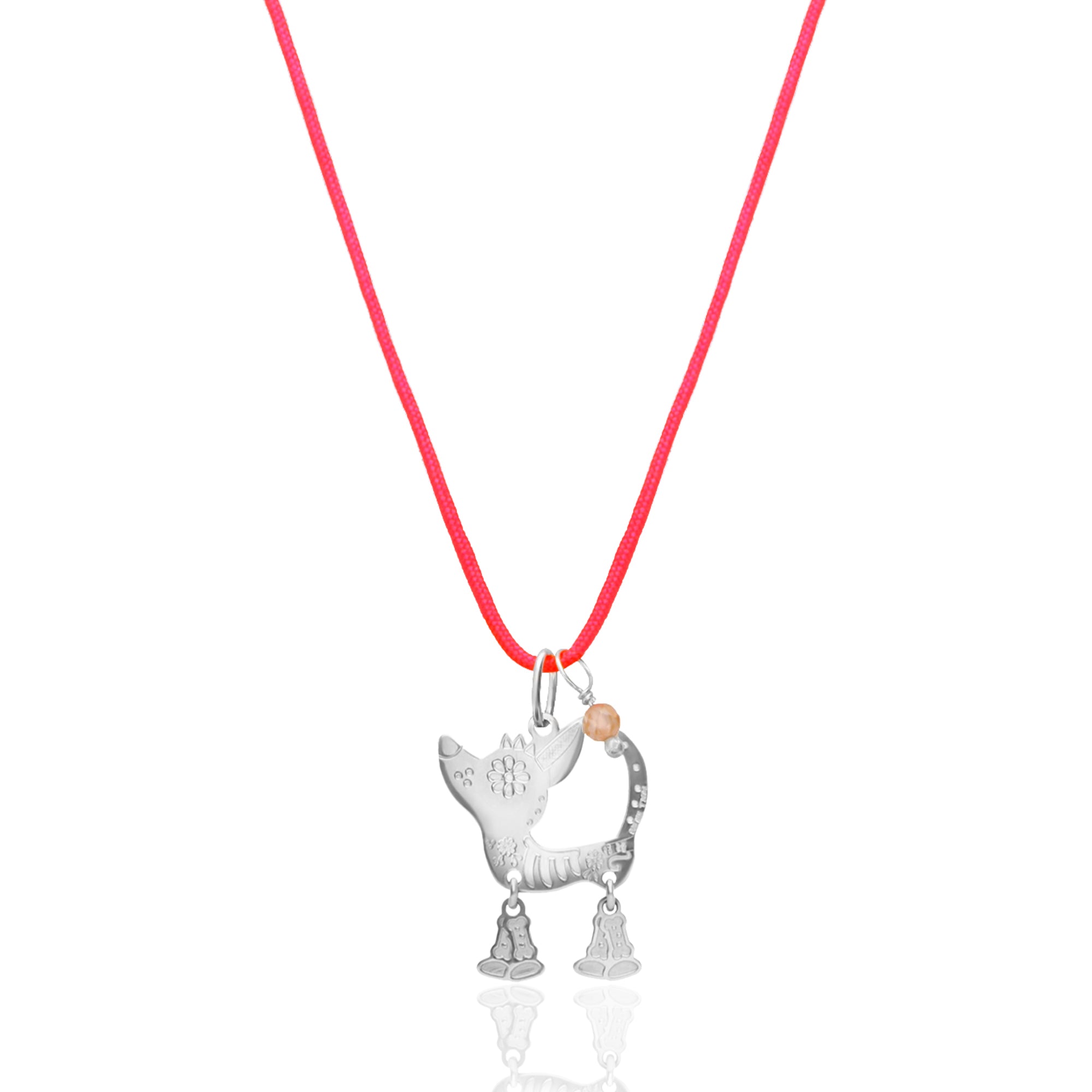 Dije Perro Movil Con Hilo Rojo - Tanya Moss