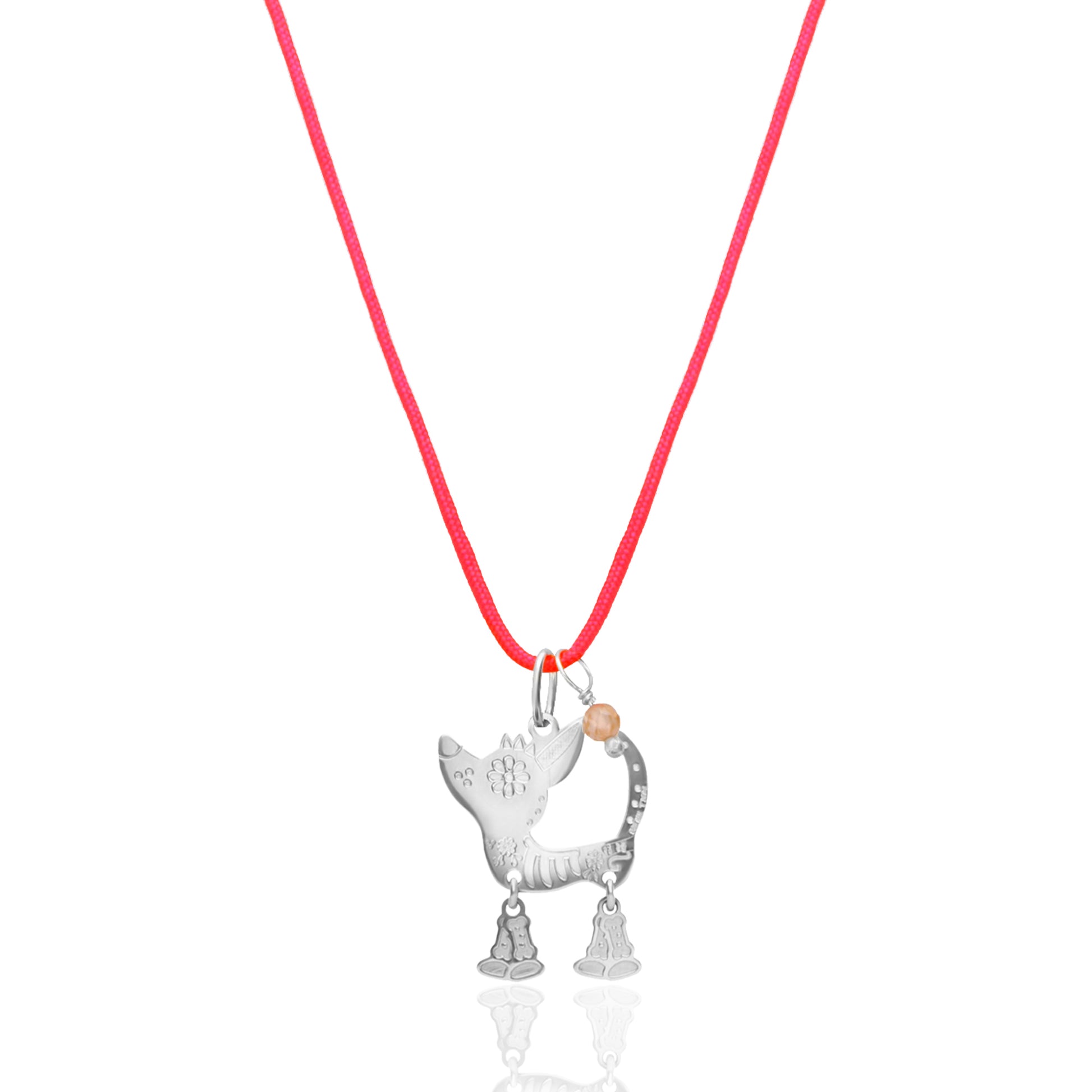 Dije Perro Movil Con Hilo Rojo - Tanya Moss